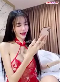 คลิปหลุด smildyee19 น้องสมายชุดแดง ยั่วเย็ดใช้ควยปลอมเสียบรูหีน้ำกระจาย