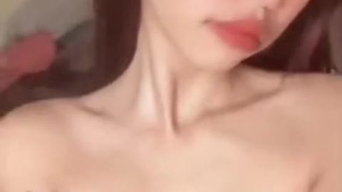 คลิปหลุดไทย สาวหมวยหุ่นบางตั้งกล้องช่วยตัวเองเสียวๆก่อนไปจับกระดอผัวมาโม๊ค แล้วค่อยโดยซอยหีเย็ดรัวๆแบบไม่ยั้งร้องครางลั่น