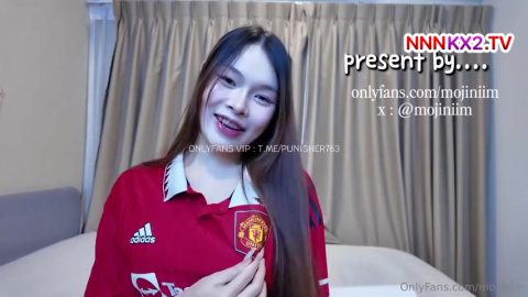 เจ้านุ่มนิ่ม (mojiniim)! สาวหุ่นบางร่อนเอวเด็ด โดนแฟนซอยหีไปดูบอลไปร้องเสียวมันส์มาก